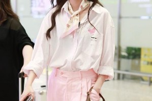 宋妍霏分手后现身，助理手机壁纸暗指张一山出轨