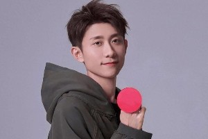 张一山：从童星到争议演员的演艺之路